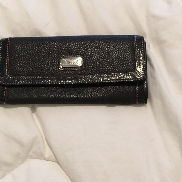 Pre owned fossil wallet - Picture 2 of 6